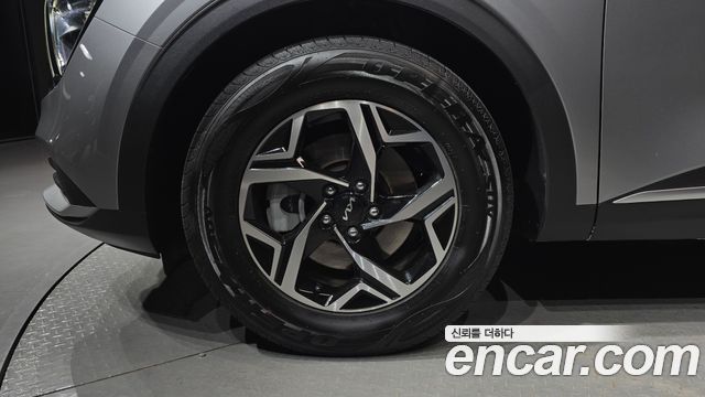 Kia Sportage (V) Diesel 2.0 2WD Prestige 2022 — фото 5