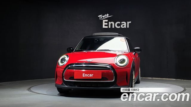 MINI Cooper Classic Plus 3rd 2022 — фото 3
