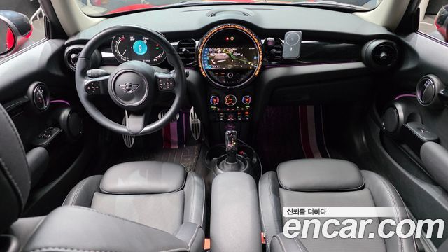 MINI Cooper Classic Plus 3rd 2022 — фото 7