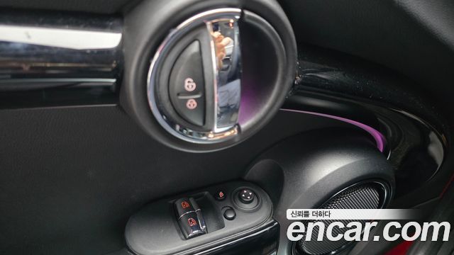 MINI Cooper Classic Plus 3rd 2022 — фото 20