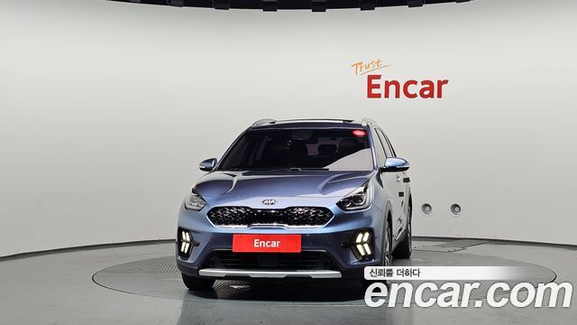 Kia Niro 1.6 HEV Noblesse Special 2020 — фото 3