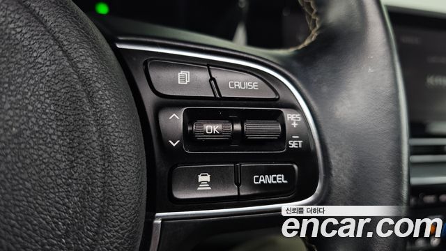 Kia Niro 1.6 HEV Noblesse Special 2020 — фото 32