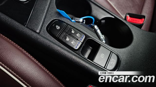 Kia Niro 1.6 HEV Noblesse Special 2020 — фото 33