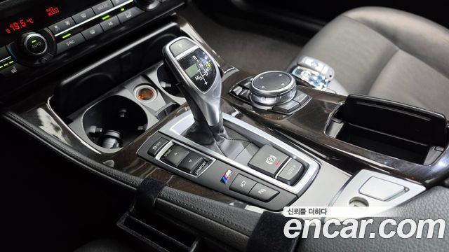 BMW 5 Series (F10) 528i M Aero Dynamic 2016 — фото 9