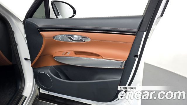 Genesis GV70 2.5T Gasoline AWD 2022 — фото 24