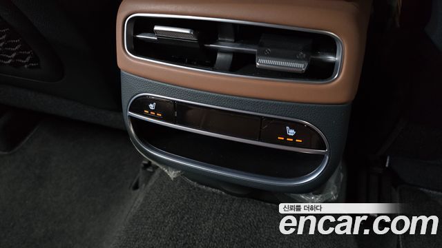 Genesis GV70 2.5T Gasoline AWD 2022 — фото 30