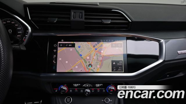 Audi Q3 (F3) 40 TFSI Quattro Premium Sport Back 2024 — фото 13