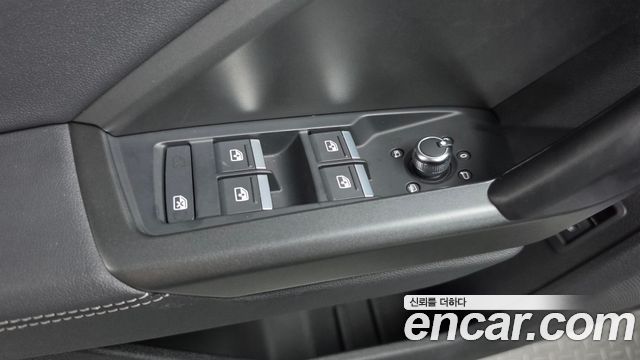 Audi Q3 (F3) 40 TFSI Quattro Premium Sport Back 2024 — фото 33