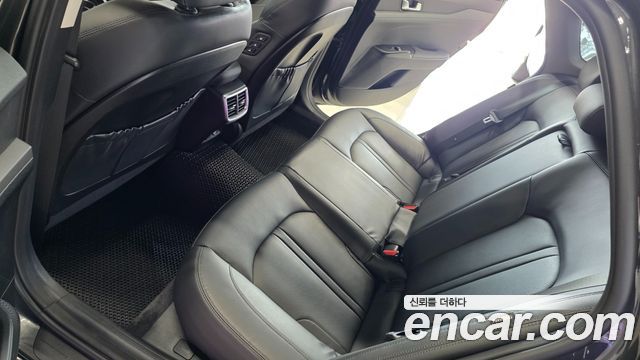 Kia K5 (III) 2.0 Prestige 2022 — фото 21