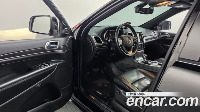 Jeep Grand Cherokee 3.6 Limited WK2 2018 — фото 10