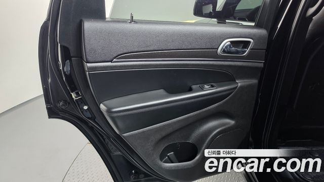 Jeep Grand Cherokee 3.6 Limited WK2 2018 — фото 25