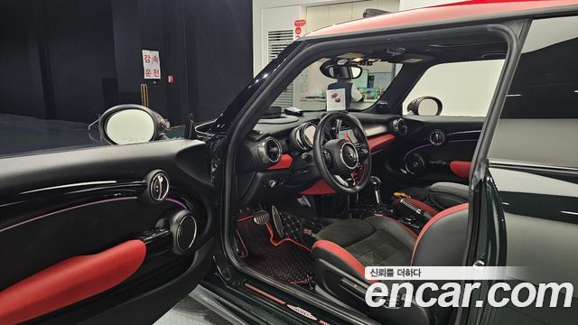 MINI Cooper S JCW 3rd Generation 2019 — фото 10