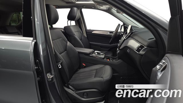 Mercedes-Benz GLE-Class (W166) GLE350 d 4MATIC 2018 — фото 10