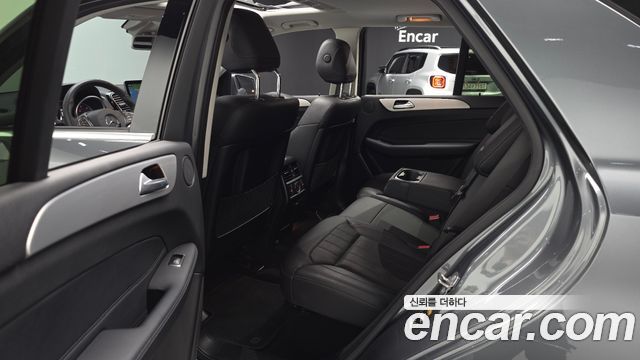 Mercedes-Benz GLE-Class (W166) GLE350 d 4MATIC 2018 — фото 16