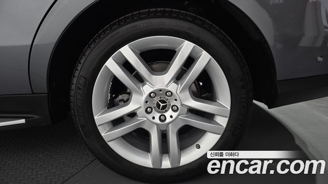 Mercedes-Benz GLE-Class (W166) GLE350 d 4MATIC 2018 — фото 27