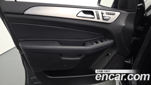 Mercedes-Benz GLE-Class (W166) GLE350 d 4MATIC 2018 — фото 30
