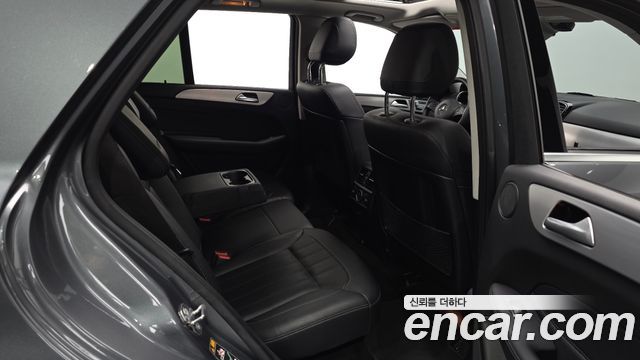 Mercedes-Benz GLE-Class (W166) GLE350 d 4MATIC 2018 — фото 32