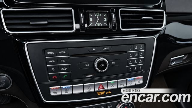Mercedes-Benz GLS-Class (X166) GLS500 4MATIC 2017 — фото 27