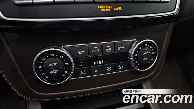 Mercedes-Benz GLS-Class (X166) GLS500 4MATIC 2017 — фото 28