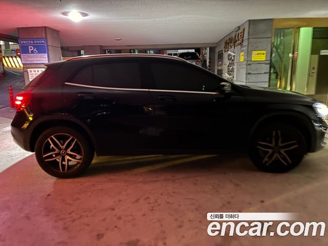 Mercedes-Benz GLA-Class (X156) GLA220 Premium 2019 — фото 6