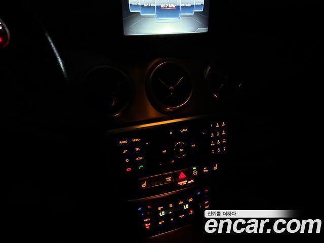 Mercedes-Benz GLA-Class (X156) GLA220 Premium 2019 — фото 8