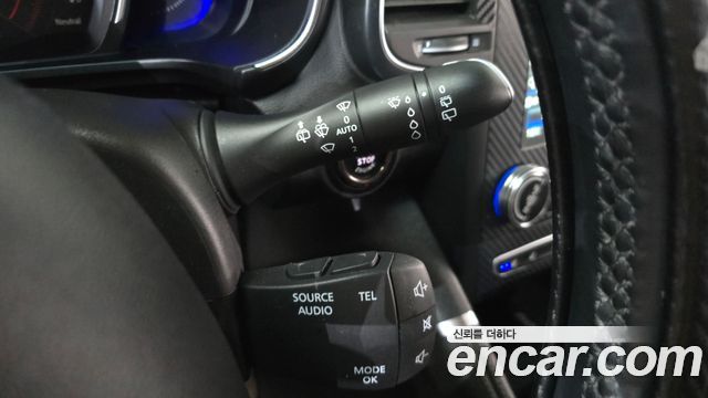 Renault Korea QM6 Diesel 4WD RE Signature 2018 — фото 17
