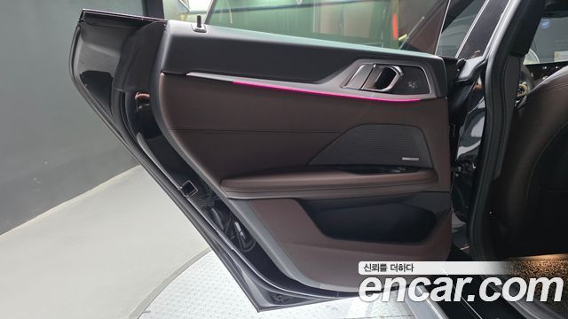 BMW i4 eDrive40 M Sports Pro 2023 — фото 25