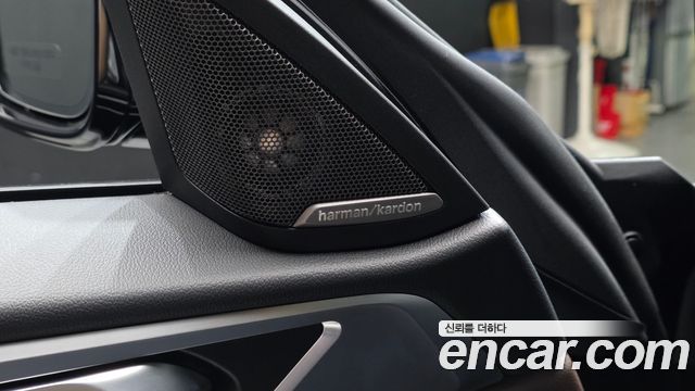 BMW i4 eDrive40 M Sports Pro 2023 — фото 27