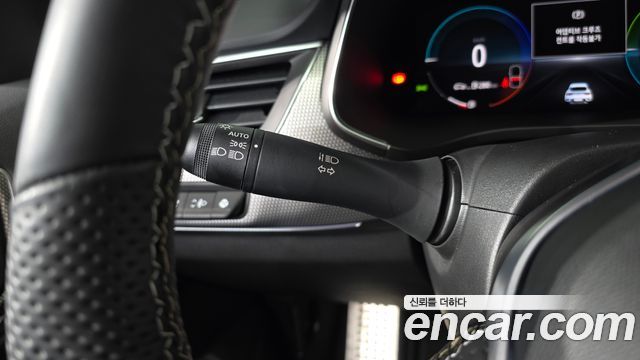Renault Korea Arkana 1.6 E-TECH Iconic Design Package 2025 — фото 34