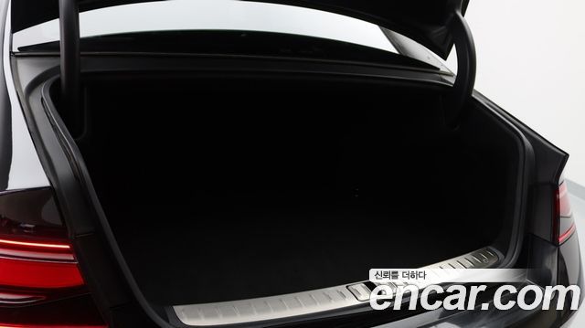 Genesis G90 (RS4) Gasoline 3.5 Turbo AWD Black 2022 — фото 10