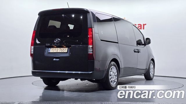 Hyundai Staria Tourer 11-Seater Modern 2023 — фото 2