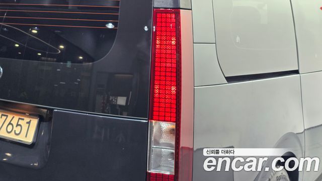 Hyundai Staria Tourer 11-Seater Modern 2023 — фото 29