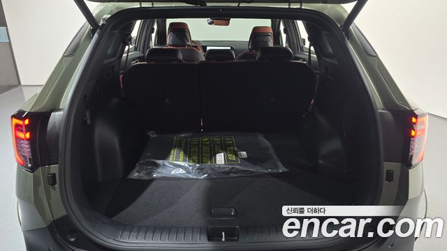 Kia Sportage (V) Gasoline 1.6 Turbo 2WD Signature X Line 2025 — фото 31