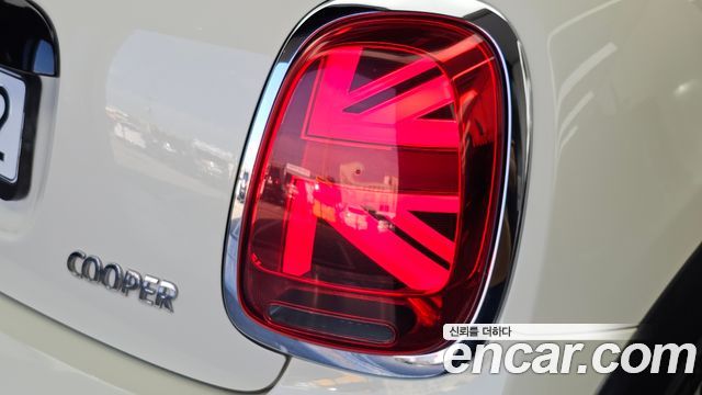 MINI Cooper Convertible Classic Launch Pack Third Generation 2022 — фото 23