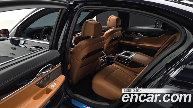 BMW 7 Series (G11) 730d xDrive M Sport 2018 — фото 12