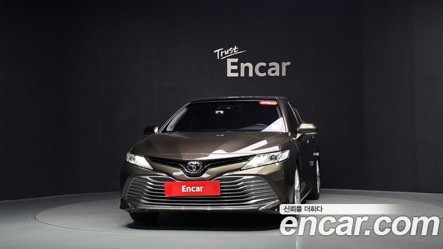 Toyota Camry (XV70) 2.5 2019 — фото 3