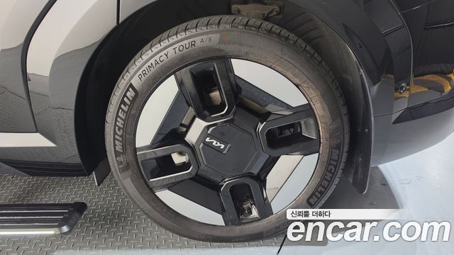 Kia EV9 Long Range 4WD Earth 2024 — фото 27