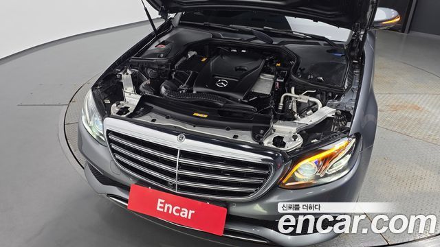Mercedes-Benz E-Class (W213) E300 4MATIC Exclusive 2019 — фото 6