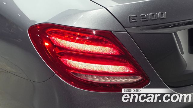 Mercedes-Benz E-Class (W213) E300 4MATIC Exclusive 2019 — фото 23