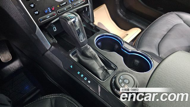 Ford Explorer 2.3 Limited 4WD 5th 2017 — фото 9