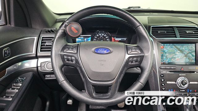 Ford Explorer 2.3 Limited 4WD 5th 2017 — фото 14