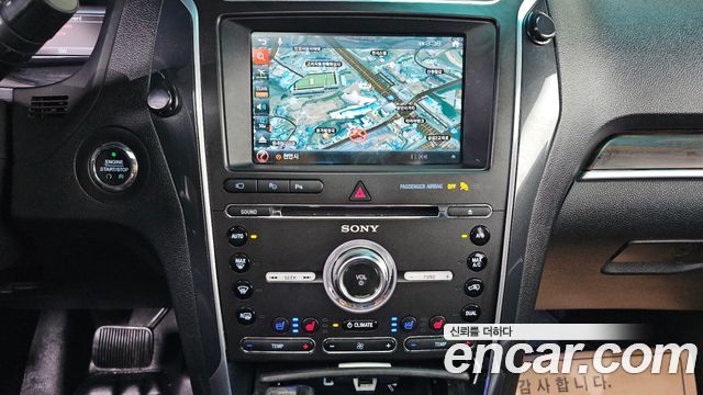 Ford Explorer 2.3 Limited 4WD 5th 2017 — фото 15