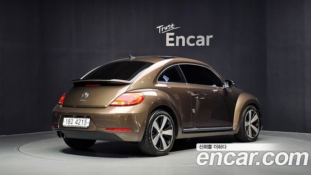 Volkswagen Beetle 2.0 TDI Premium 3rd 2013 — фото 2