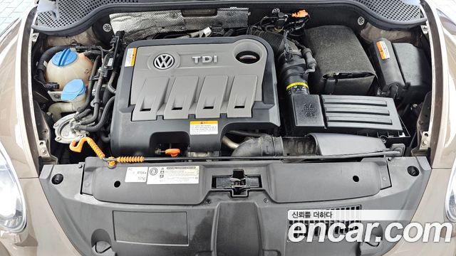 Volkswagen Beetle 2.0 TDI Premium 3rd 2013 — фото 6