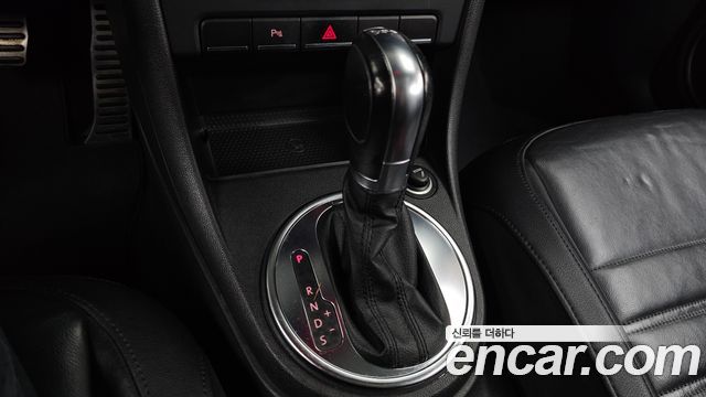 Volkswagen Beetle 2.0 TDI Premium 3rd 2013 — фото 9