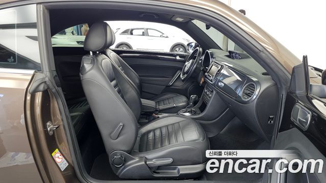 Volkswagen Beetle 2.0 TDI Premium 3rd 2013 — фото 11