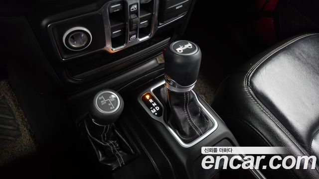 Jeep Wrangler (JL) 2.0 Overland 4Door 2019 — фото 9