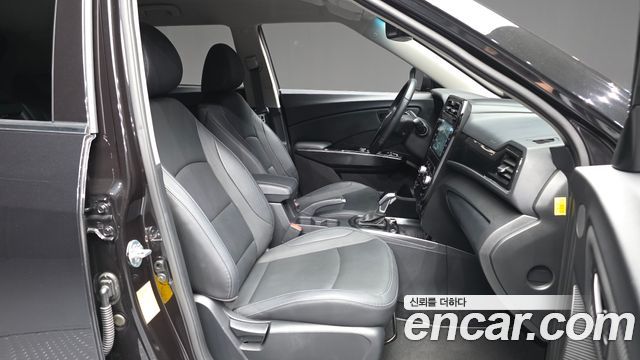 KG Mobility (SsangYong) Very New Tivoli Gasoline 1.5 2WD V3 2021 — фото 11
