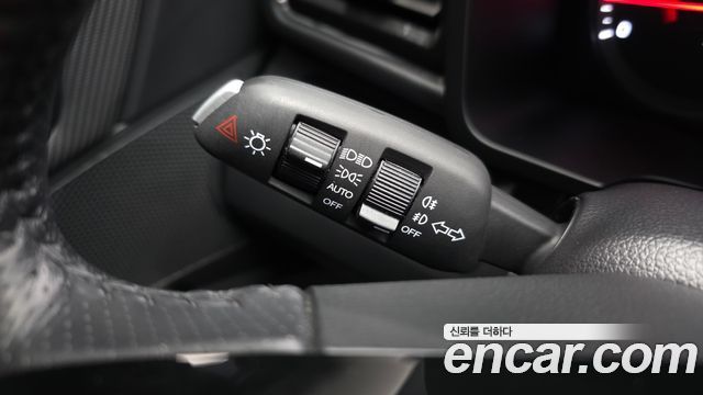 KG Mobility (SsangYong) Very New Tivoli Gasoline 1.5 2WD V3 2021 — фото 19