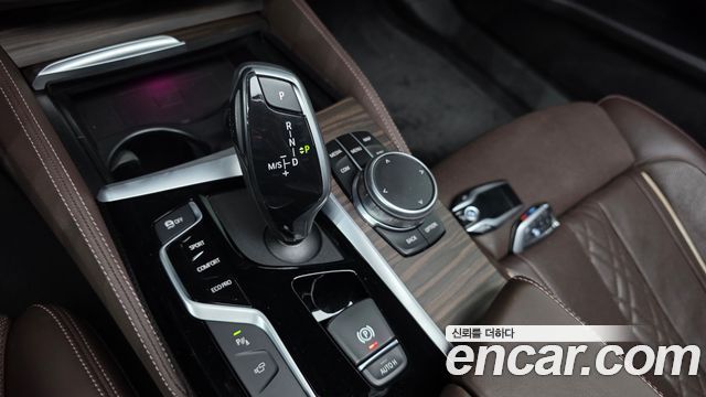 BMW 5 Series (G30) 530i xDrive M Sport Package Plus 2019 — фото 9
